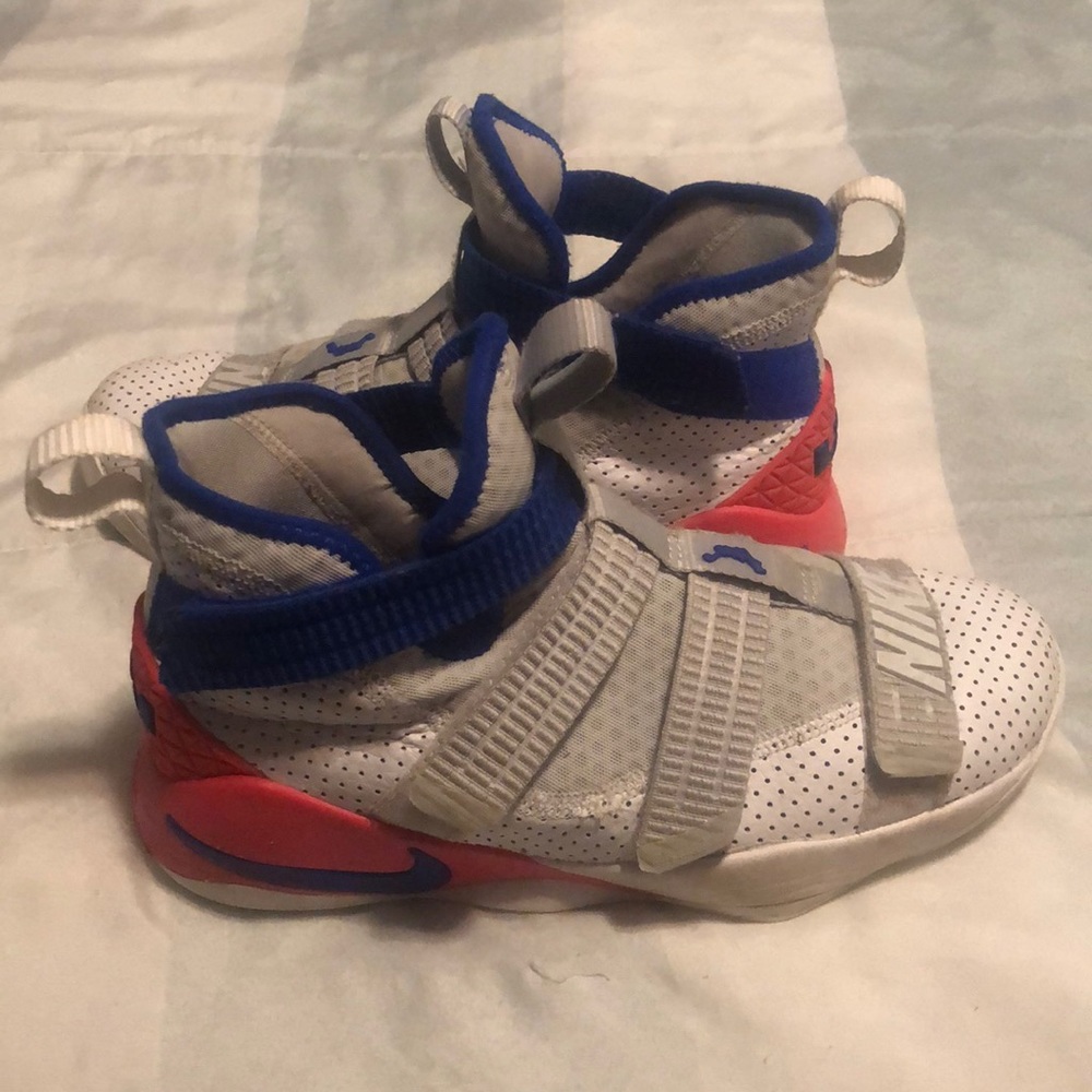 Boys Nike Lebron Soldier 11
